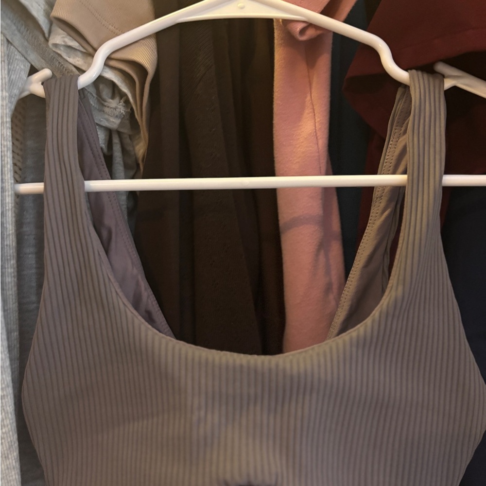 Pepper sports bra